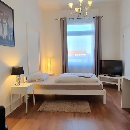 Colodging Mannheim - Private Rooms & Kitchen Exterior foto